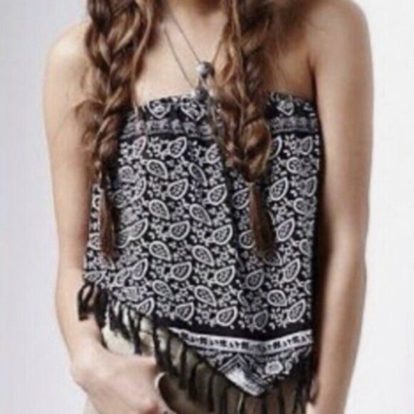 Paisley Print Bandanna Boho Crop Halter Top by PS Erin Wasson | PacSun | Medium - Picture 1 of 10